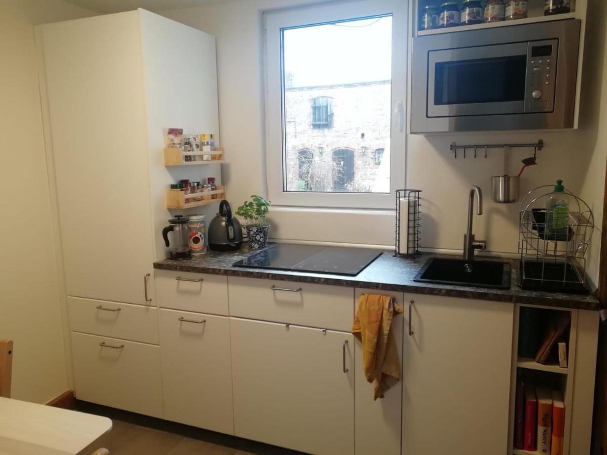 Kleine Galerie Apartment Fuer 3 Mit Kueche Kamin Netflix Parken Und Hofladen Steinhofel Exteriör bild