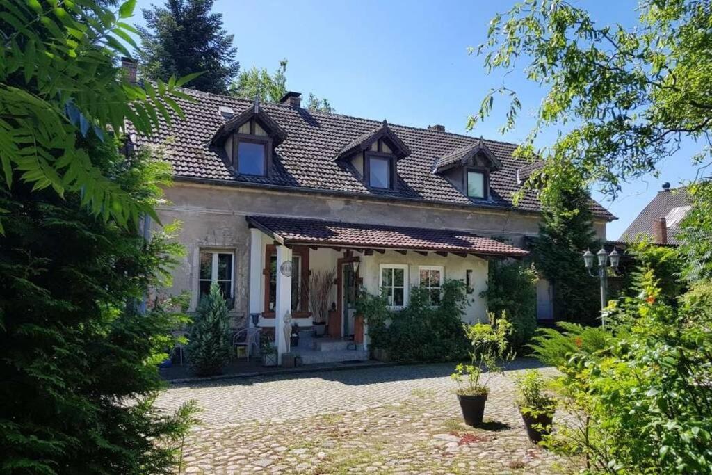 Kleine Galerie Apartment Fuer 3 Mit Kueche Kamin Netflix Parken Und Hofladen Steinhofel Exteriör bild