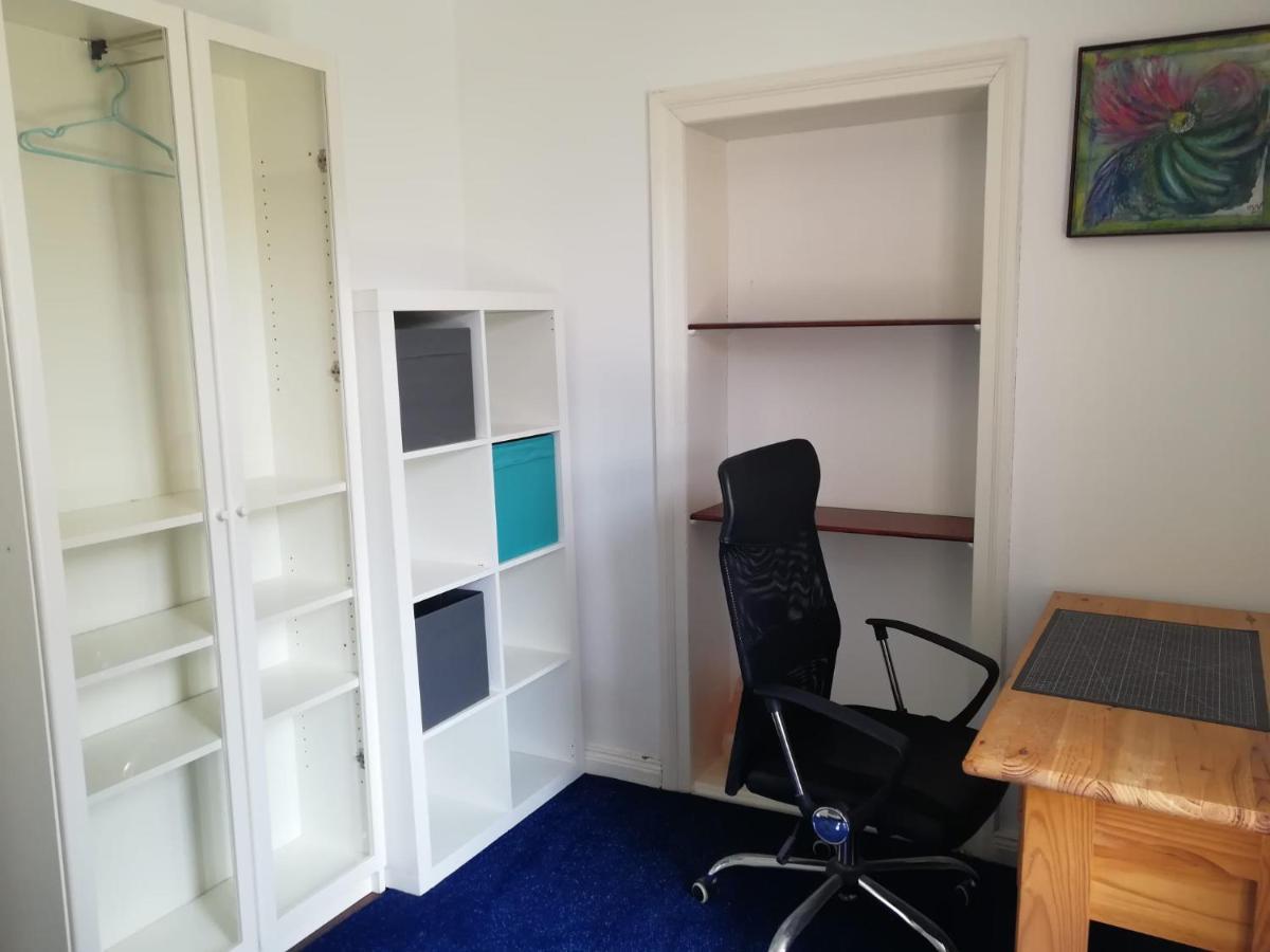 Kleine Galerie Apartment Fuer 3 Mit Kueche Kamin Netflix Parken Und Hofladen Steinhofel Exteriör bild