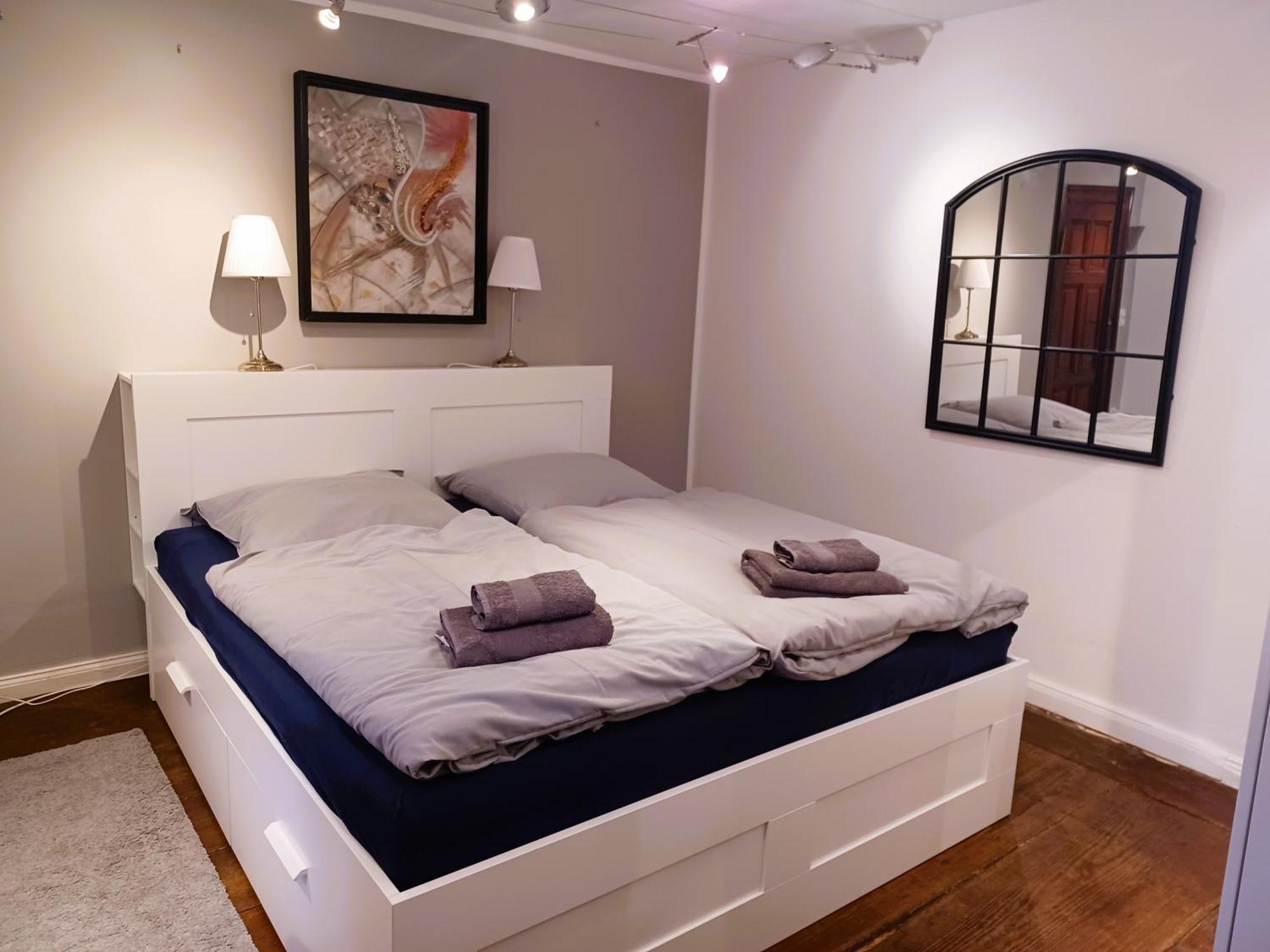 Kleine Galerie Apartment Fuer 3 Mit Kueche Kamin Netflix Parken Und Hofladen Steinhofel Exteriör bild